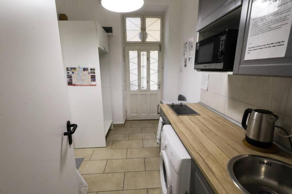 Pest-Port Private Apartment Room-6 Budapest Eksteriør billede